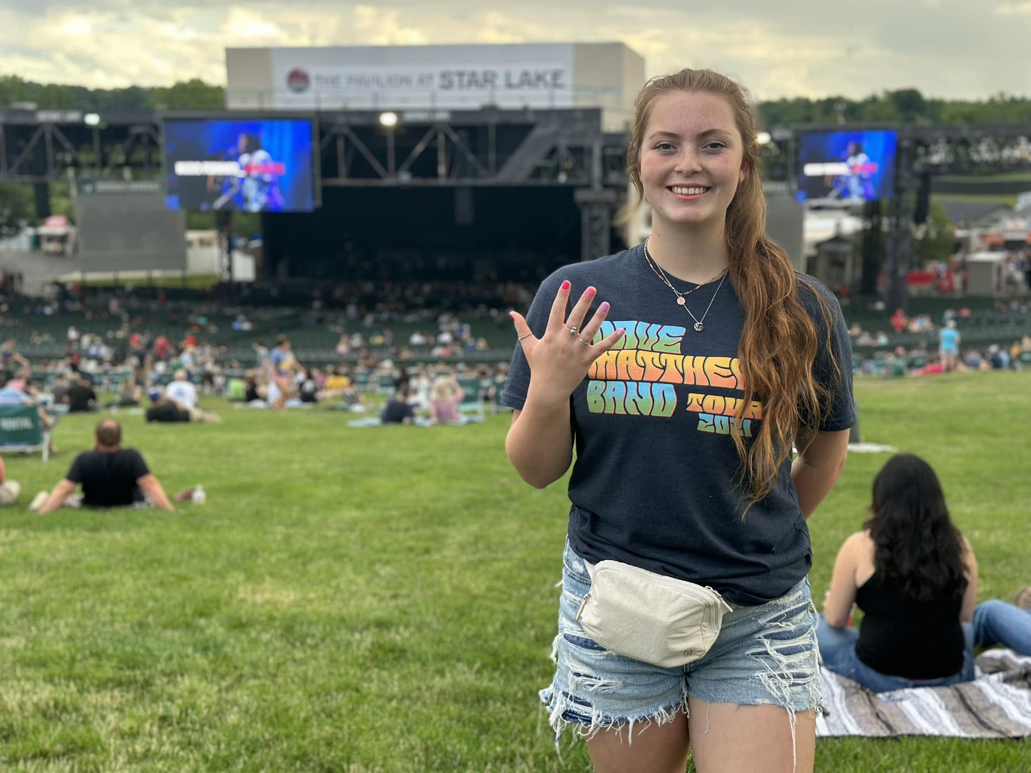 Bella at the 2023 Dave Matthews Band concert