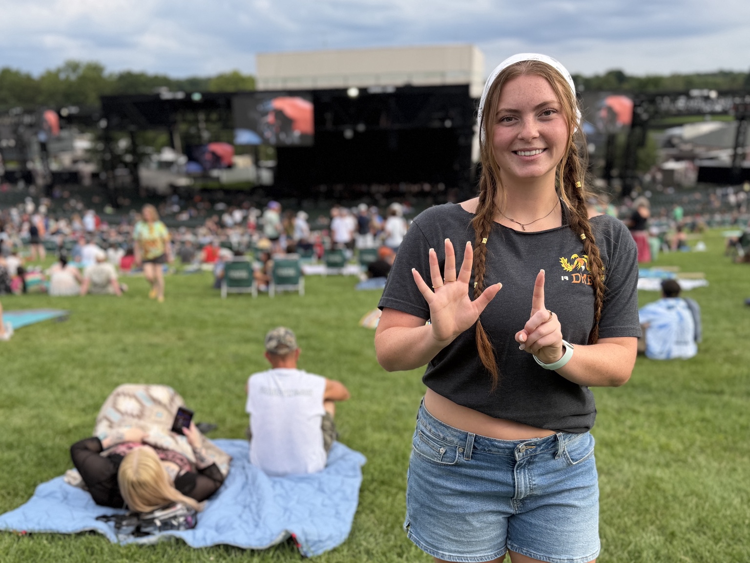 Bella at the 2026 Dave Matthews Band concert